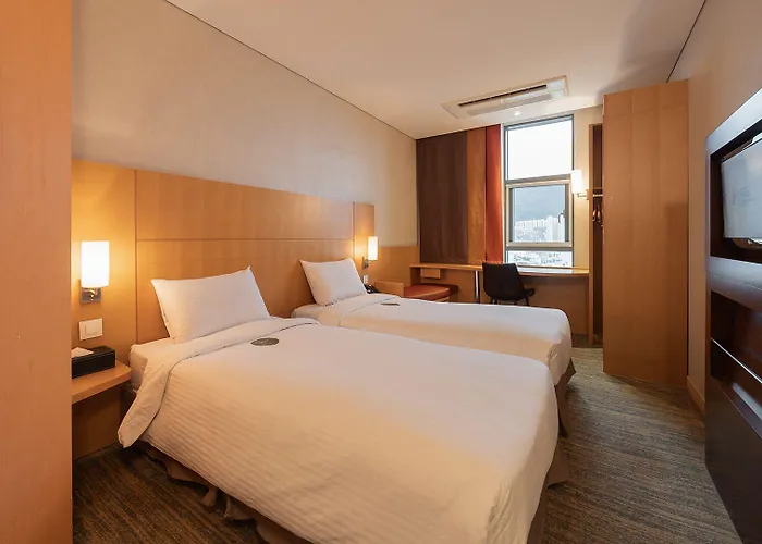 Отель Ibis Ambassador Centre Пусан