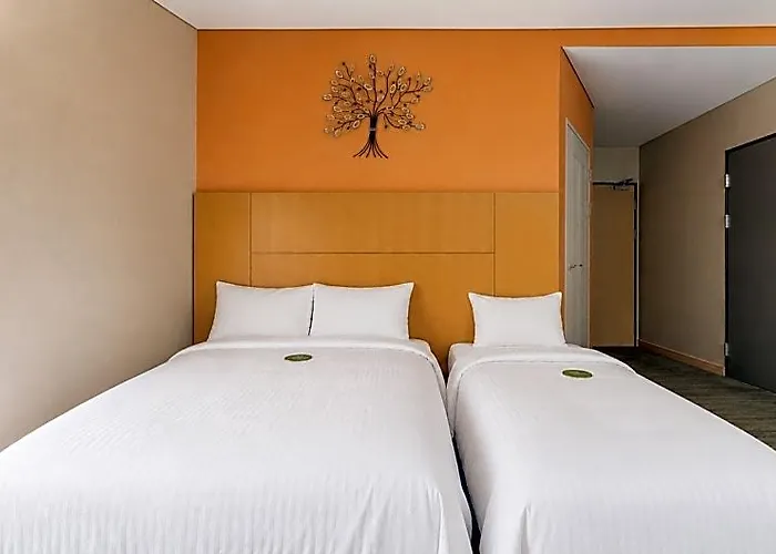 Ibis Ambassador Centre 3*